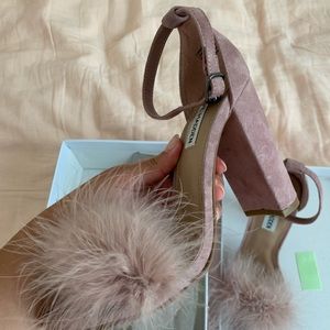 Steve Madden “Carabu” block heel sandal 7.5